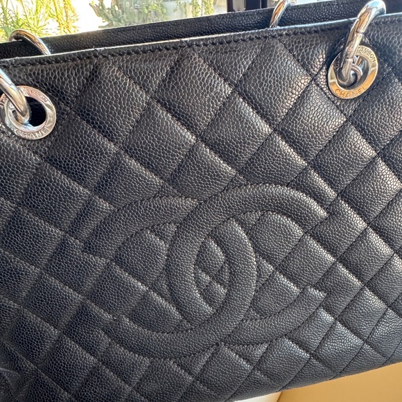 Chanel Grand Shopping Tote - Picture 7 of 9
